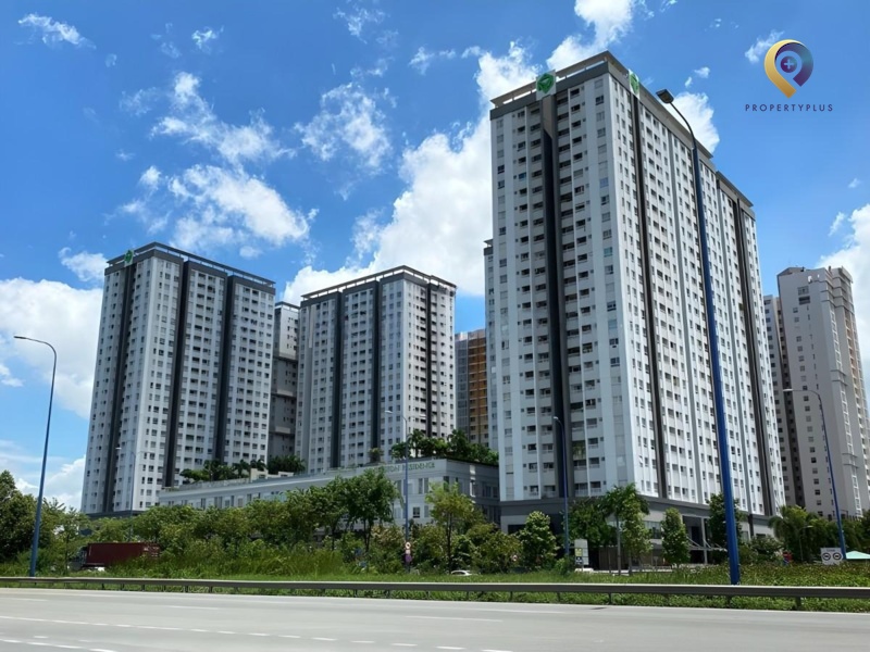 Lexington Residence